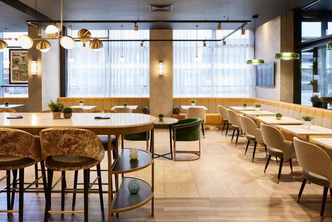 Restaurant tables